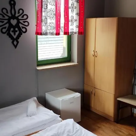Lägenhet Pokoje Nowotarska *